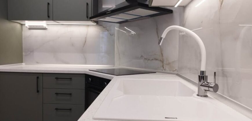 ΠΩΛΕΙΤΑΙ ΔΙΑΜΕΡΙΣΜΑ