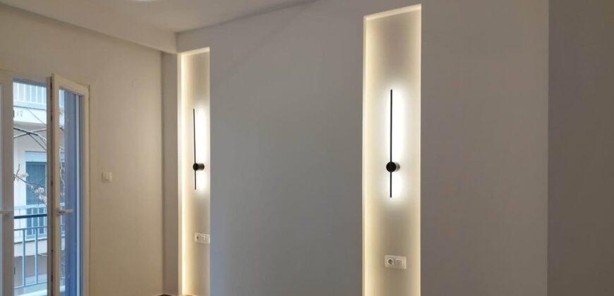 ΠΩΛΕΙΤΑΙ ΔΙΑΜΕΡΙΣΜΑ