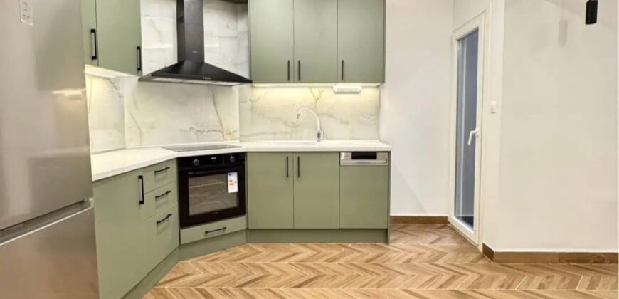 ΠΩΛΕΙΤΑΙ ΔΙΑΜΕΡΙΣΜΑ