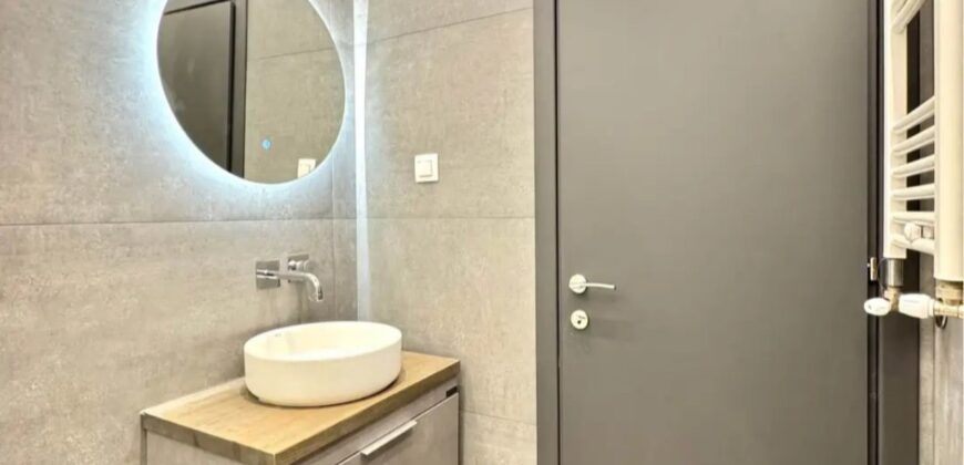 ΠΩΛΕΙΤΑΙ ΔΙΑΜΕΡΙΣΜΑ