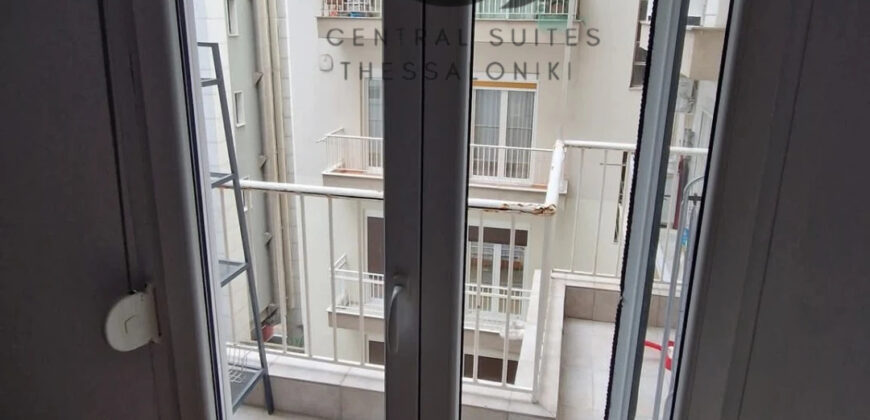 Ενοικιάζεται γκαρσονιέρα στο κέντρο 36 τ.μ. 450€