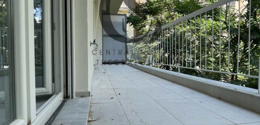 Πωλείται στο ΚΕΝΤΡΟ συγκρότημα 4 διαμερισμάτων 250.000€ το καθένα
