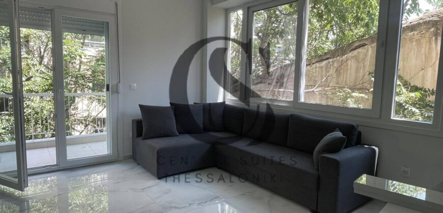 Πωλείται στο ΚΕΝΤΡΟ συγκρότημα 4 διαμερισμάτων 250.000€ το καθένα