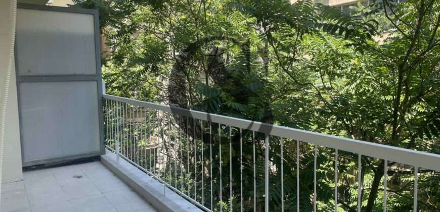 Πωλείται στο ΚΕΝΤΡΟ συγκρότημα 4 διαμερισμάτων 250.000€ το καθένα