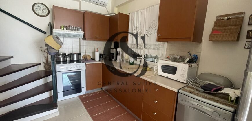 🌊Πωλείται Διώροφη Κατοικία 60 τ.μ. Δίπλα στη Θάλασσα στις Καλύβες Χαλκιδικής 218.000€