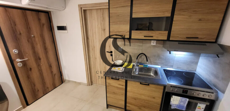 Ενοικιάζεται διαμέρισμα στο Κέντρο Θεσ/νίκης 28τ.μ. 450€