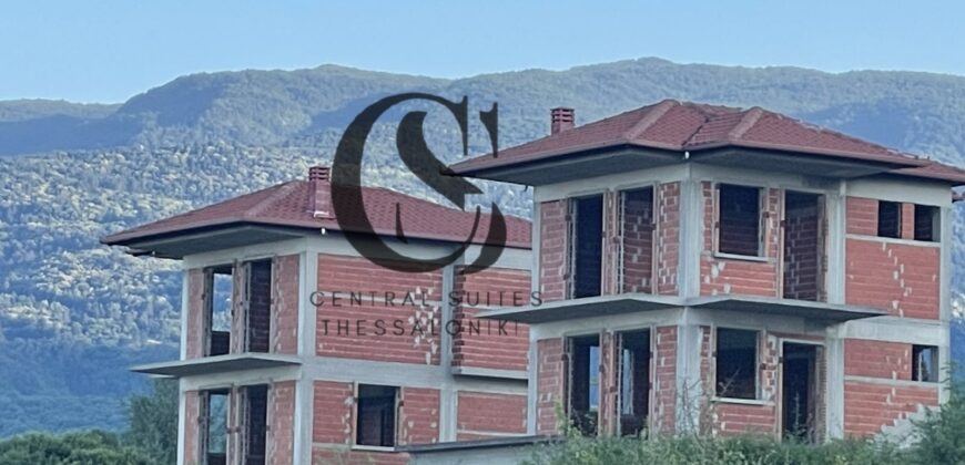 Πωλείται συγκρότημα κατοικιών στην ΑΝΩ ΛΕΠΤΟΚΑΡΥΑ 172τ.μ. 90.000€ η μία