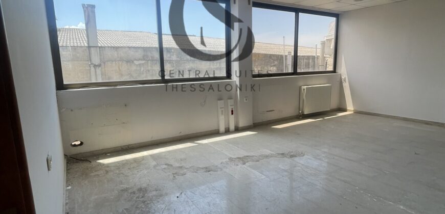 ΠΩΛΕΙΤΑΙ ΕΠΑΓΓΕΛΜΑΤΙΚΗ ΣΤΕΓΗ – ΓΡΑΦΕΙΑ 81 τ.μ. (μικτά) | 7ος Όροφος | 110.000€