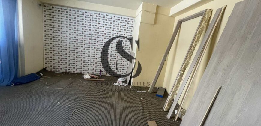 Ενοικιάζεται Επαγγελματικό Κατάστημα 230 τ.μ. – Καμάρα, Κέντρο Θεσσαλονίκης 2.500€