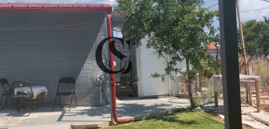 Πωλείται στην Ν.Ποτιδαία κατοικία 50τ.μ. και 230τ.μ.οικόπεδο 90.000€