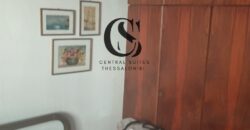 Πωλείται εξοχική μονοκατοικία .στην Ποτίδαια δίπλα στη θάλασσα 70τ.μ. 130.000€