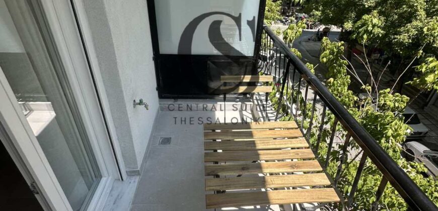 Πωλείται πλήρως ανακαινισμένο στούντιο στο κέντρο Θεσσαλονίκης – 25 τ.μ. | 125.000€