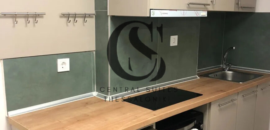 Ενοικιάζεται Πλήρως Ανακαινισμένο Studio 27 τ.μ. – Κέντρο Θεσσαλονίκης Τιμή: 420€/μήνα