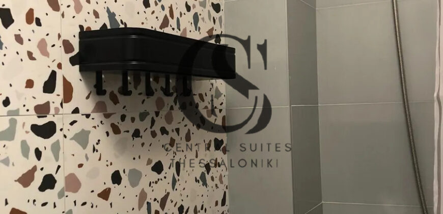 Ενοικιάζεται Πλήρως Ανακαινισμένο Studio 27 τ.μ. – Κέντρο Θεσσαλονίκης Τιμή: 420€/μήνα
